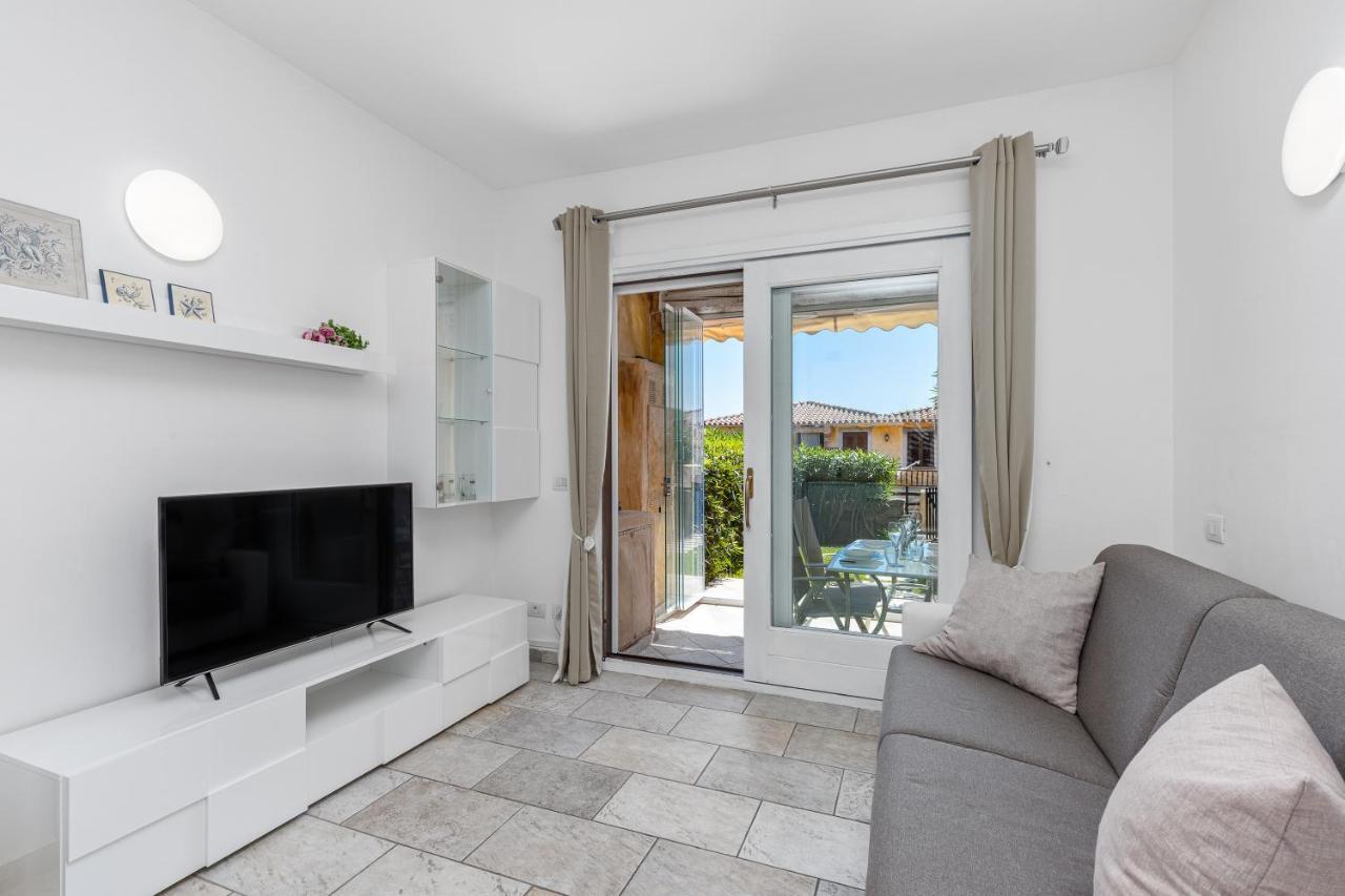 Casa Vacanze Lo Squalo Ольбия Экстерьер фото